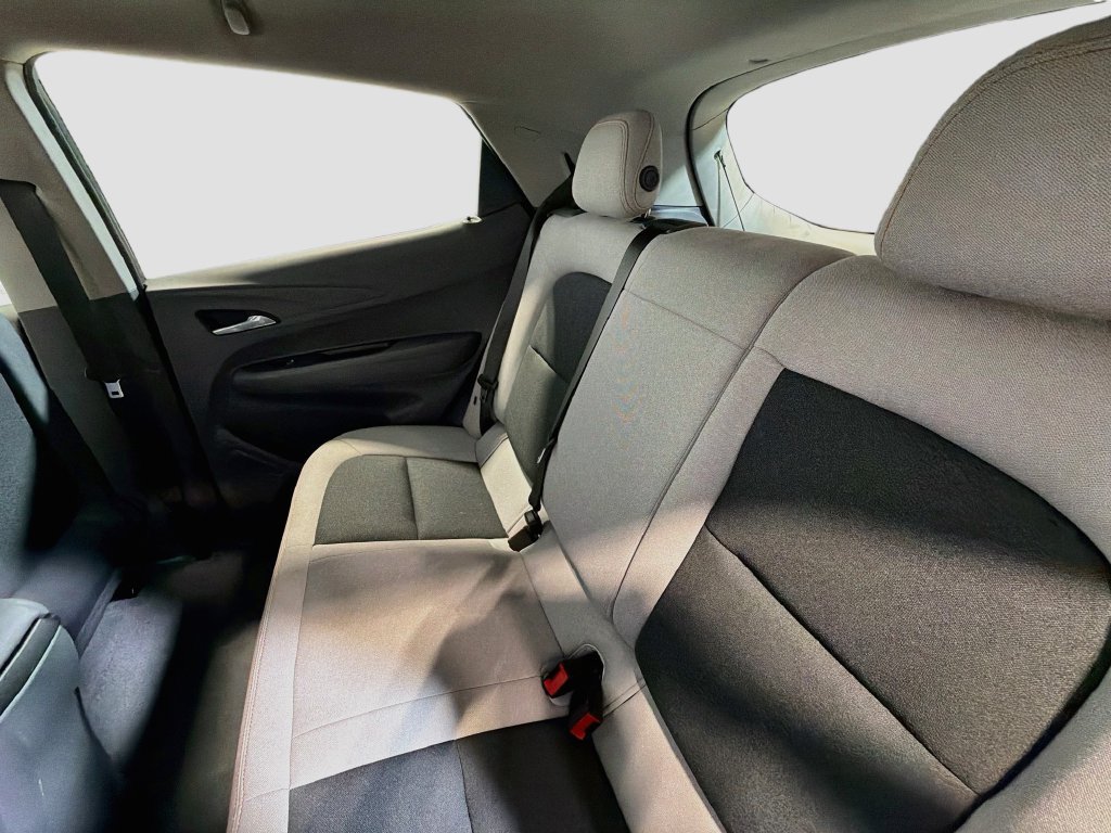 Used 2021 Chevrolet Bolt LT FWD image 23