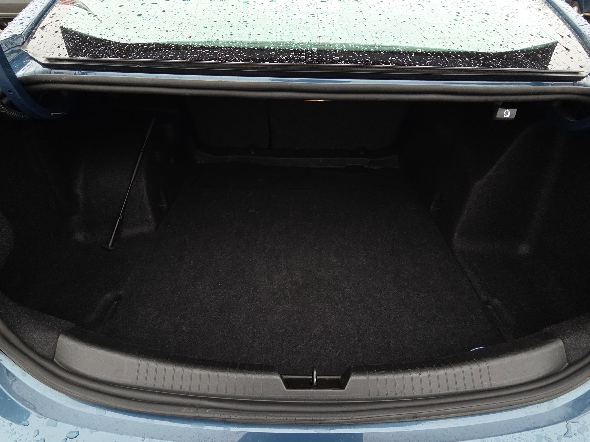 Used 2025 Chevrolet Malibu LT image 32