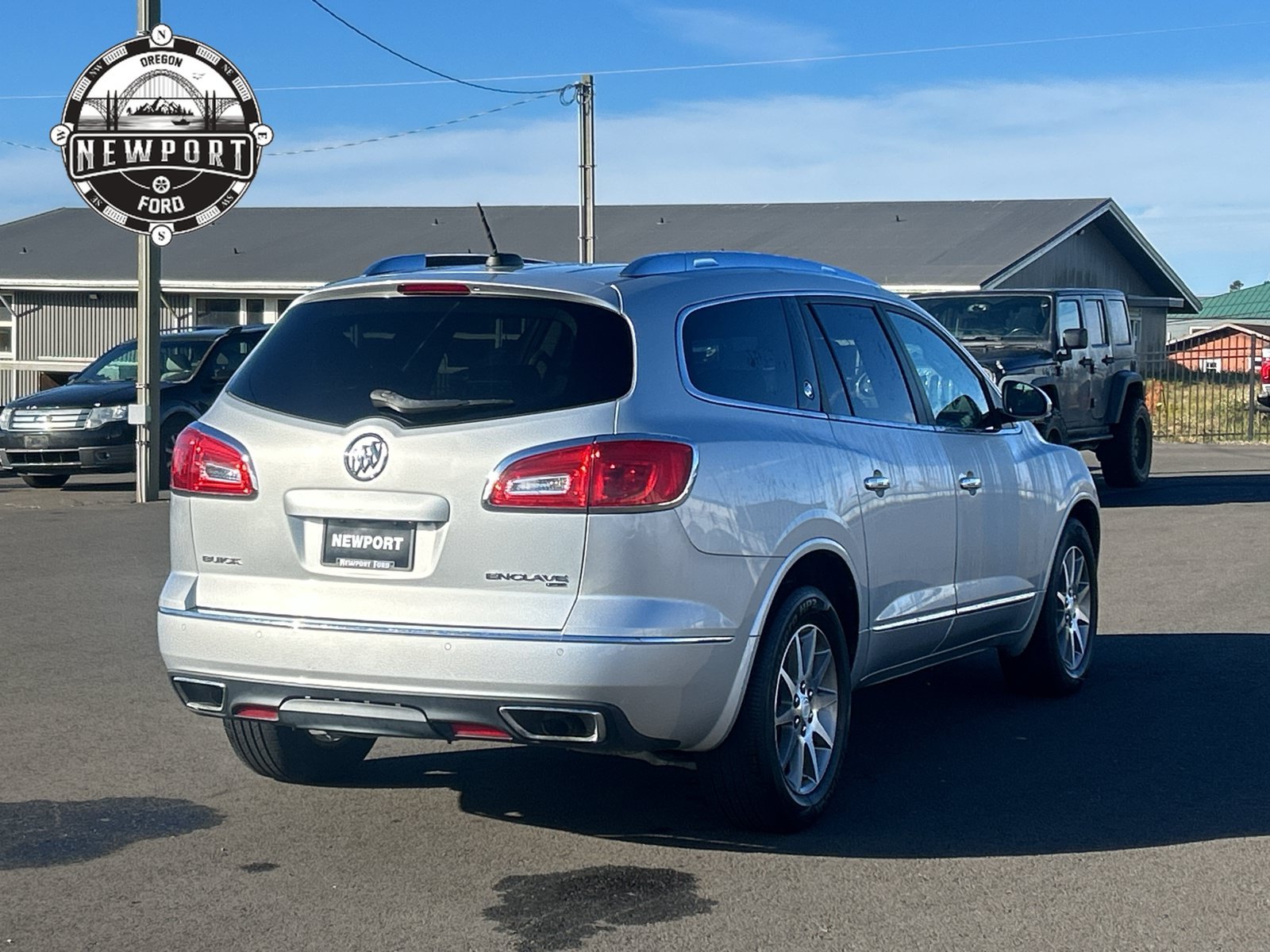 Used 2016 Buick Enclave Leather AWD/4WD image 9