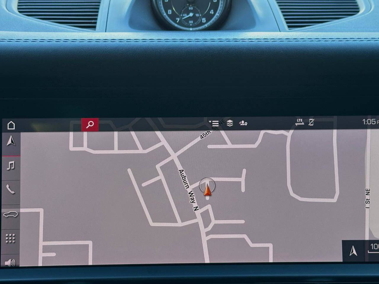 Used 2022 Porsche Macan S w/ Premium Package Plus image 13