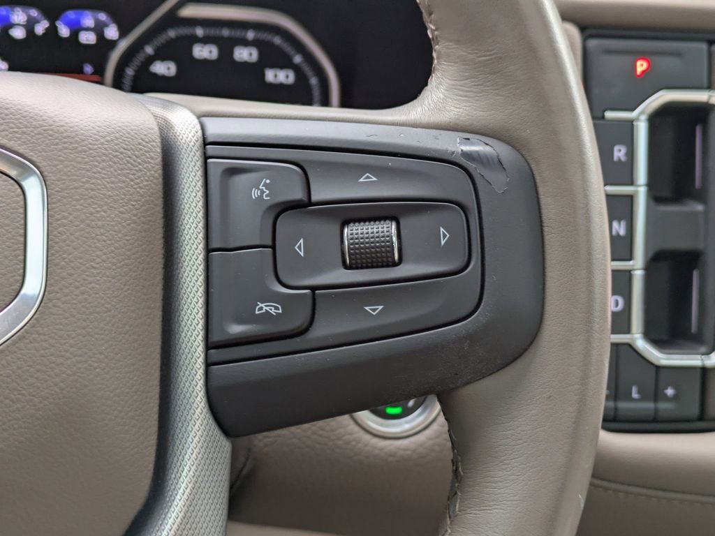 Used 2021 GMC Yukon XL Denali w/ Denali Premium Package RWD image 29