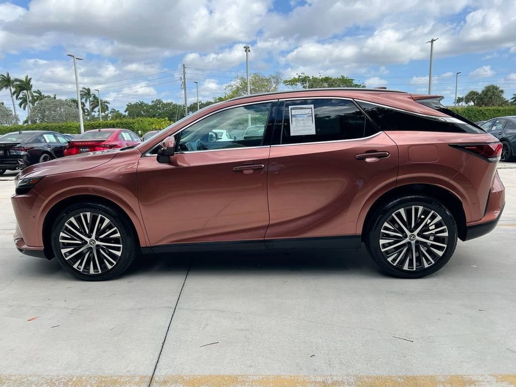 Certified 2023 Lexus RX 350 Premium Plus w/ Cold Area Package FWD image 4