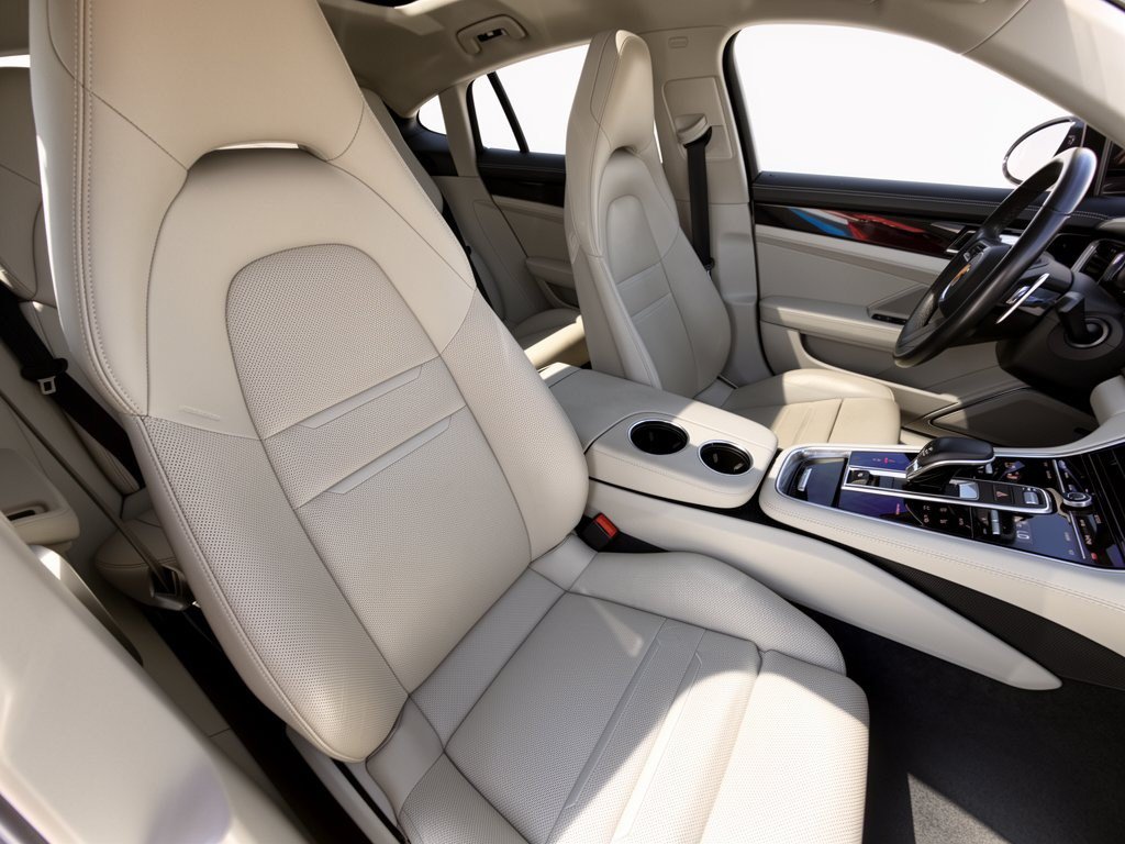 Used 2022 Porsche Panamera 4S AWD/4WD image 30
