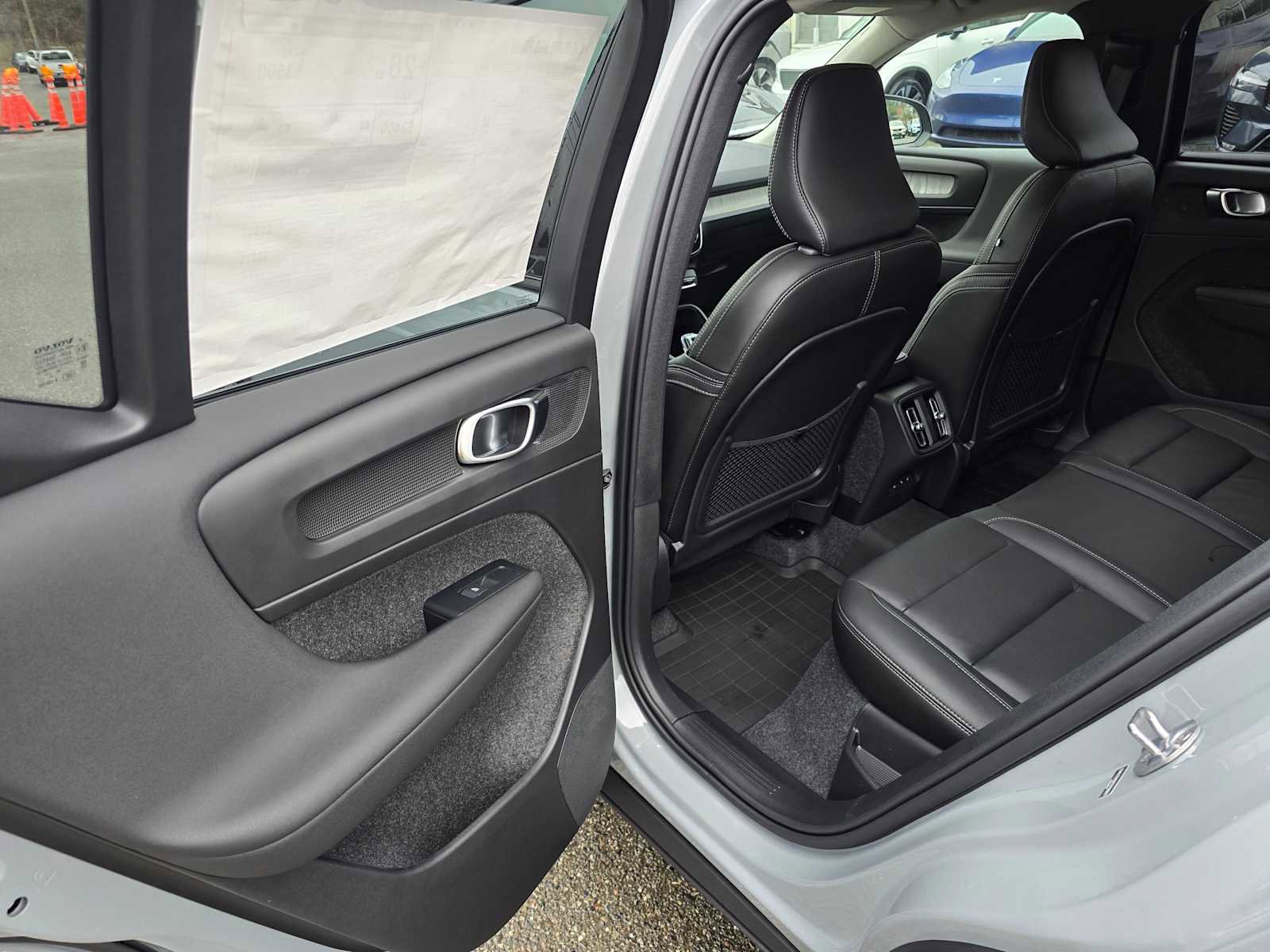 New 2026 Volvo XC40 B5 Plus w/ Protection Package Premier image 15