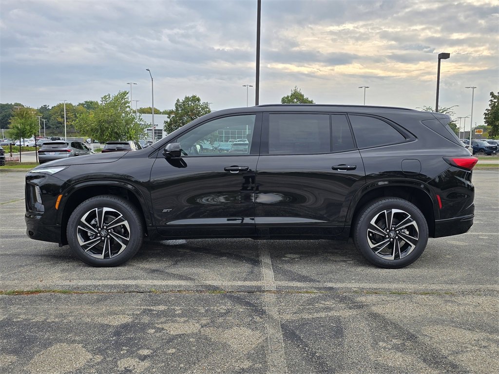 New 2026 Buick Enclave Sport Touring w/ Power Package image 5