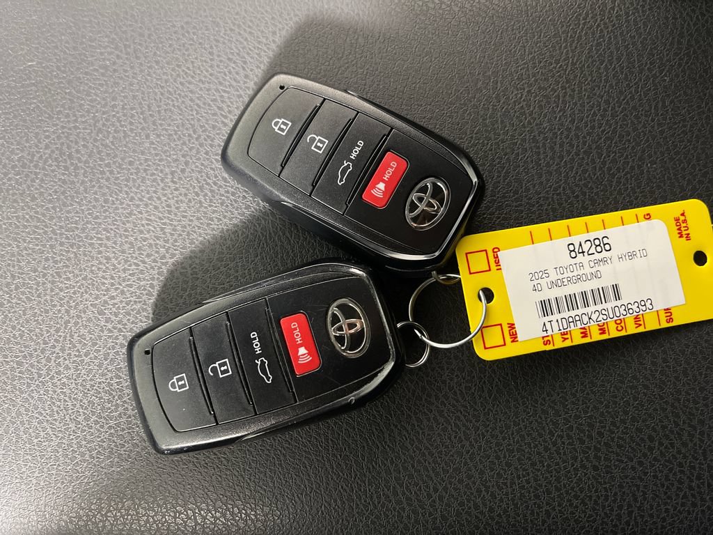 Certified 2025 Toyota Camry LE FWD image 24