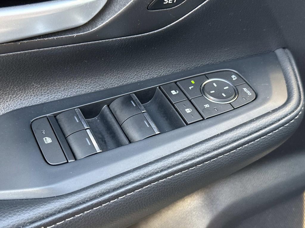 Used 2024 Toyota Grand Highlander AWD Hybrid image 25