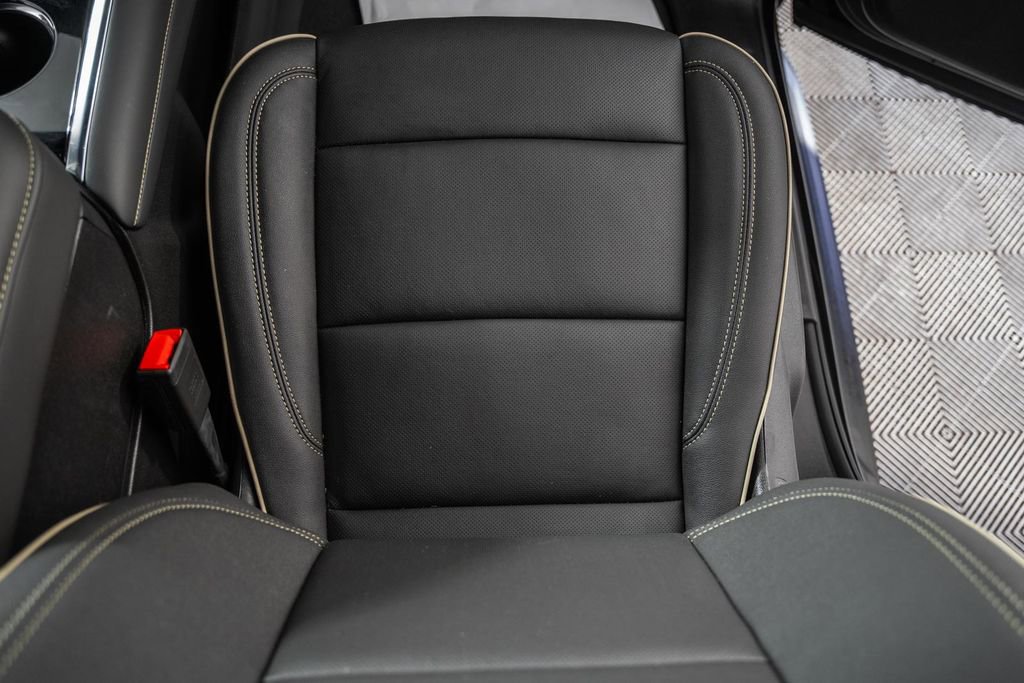 Used 2026 Chevrolet Suburban Premier image 35