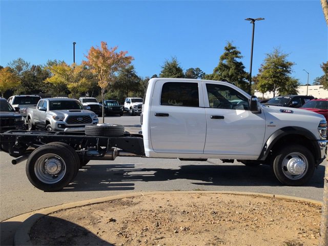 New 2026 RAM 5500 Tradesman w/ Chrome Appearance Group image 3