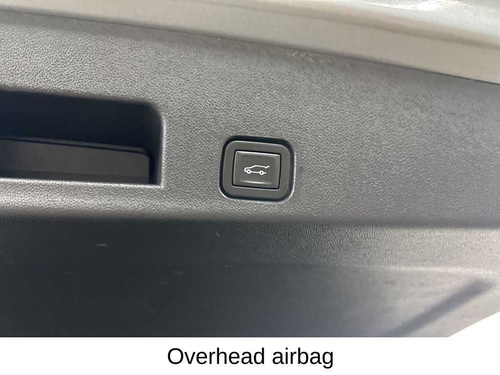 Used 2024 Chevrolet Traverse RS image 28