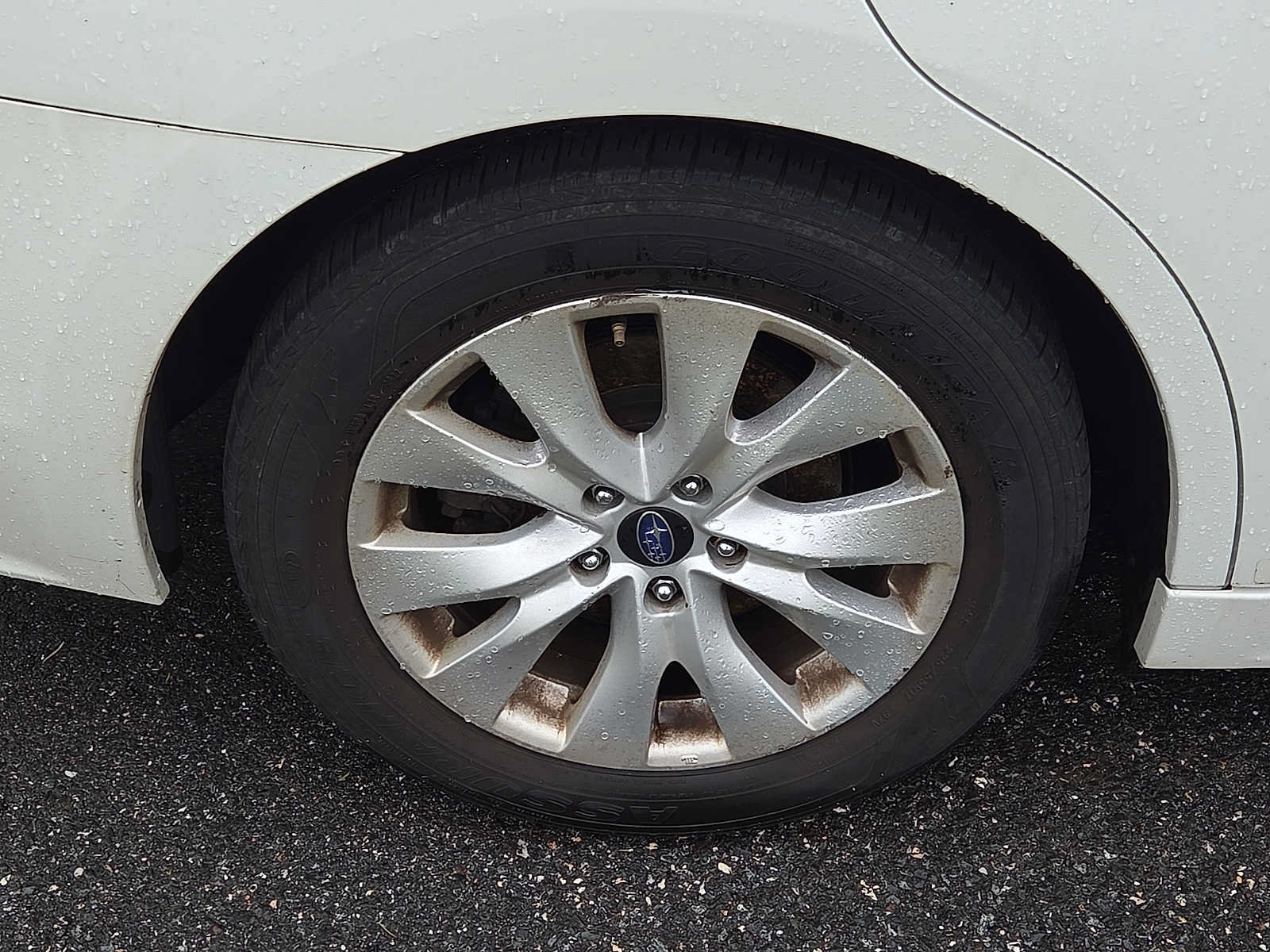 Used 2015 Subaru Legacy 2.5i Premium AWD/4WD image 6