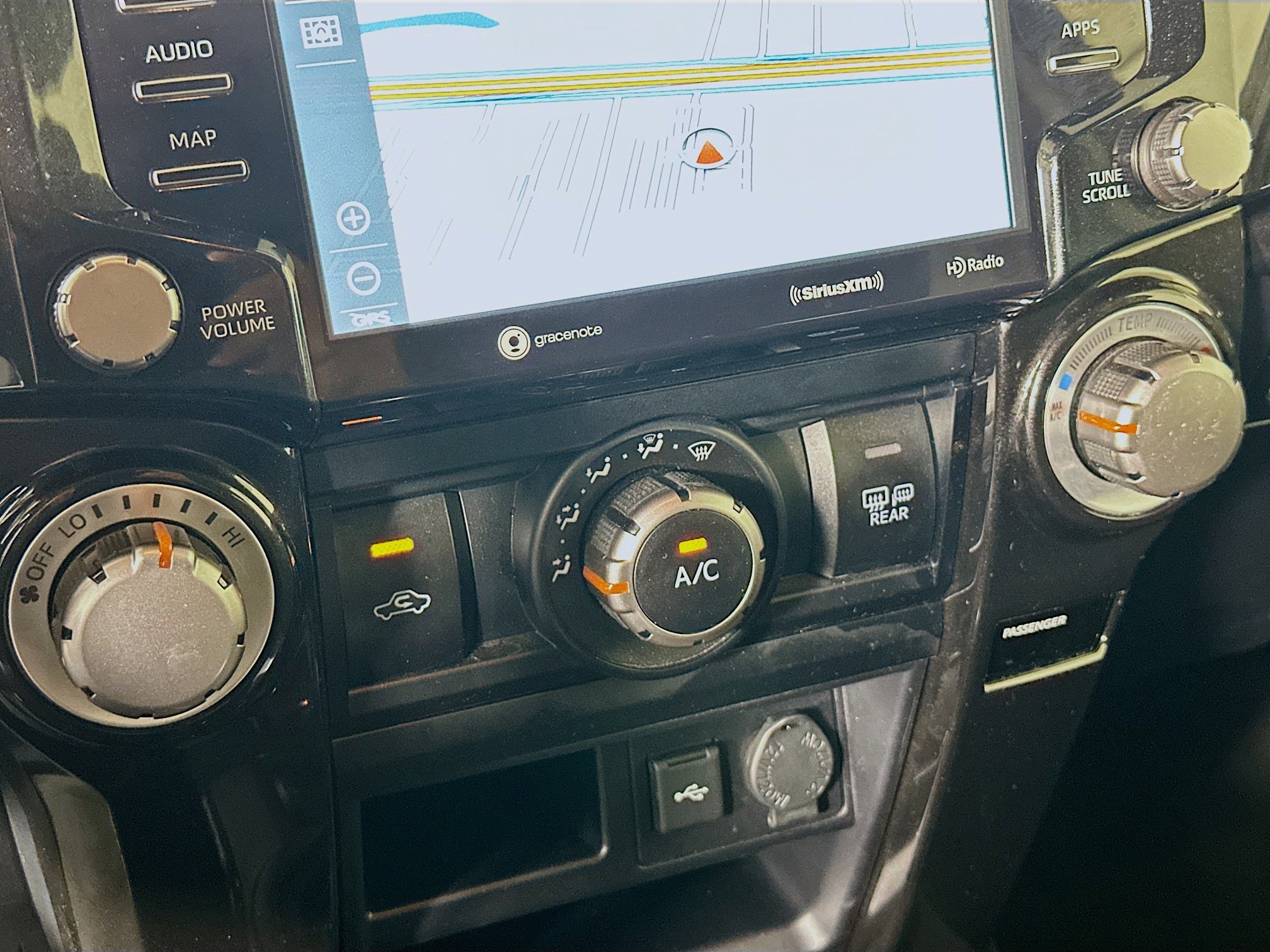 Used 2024 Toyota 4Runner TRD Off-Road Premium image 24