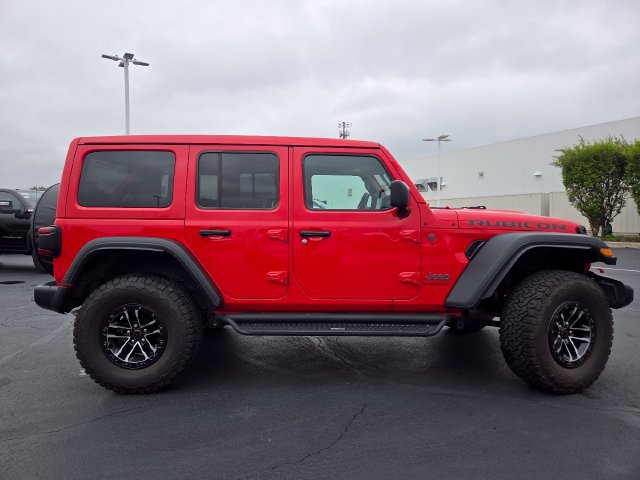 Used 2024 Jeep Wrangler Unlimited Rubicon w/ XTREMEE 35" Tire Package AWD/4WD image 17