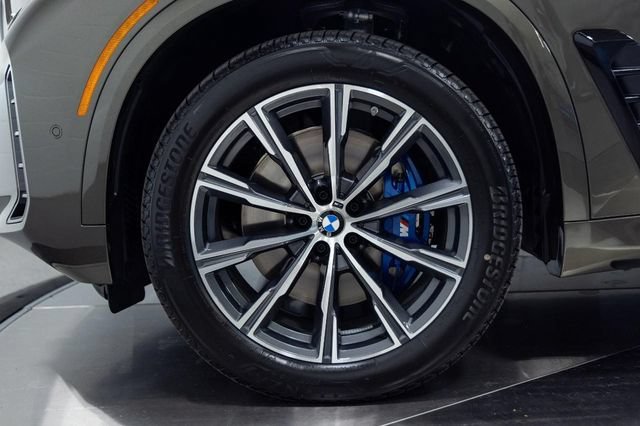 New 2026 BMW X5 xDrive40i w/ M Sport Package AWD/4WD image 26