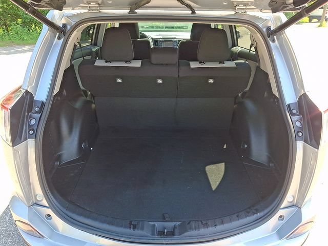 Used 2016 Toyota RAV4 XLE FWD image 32