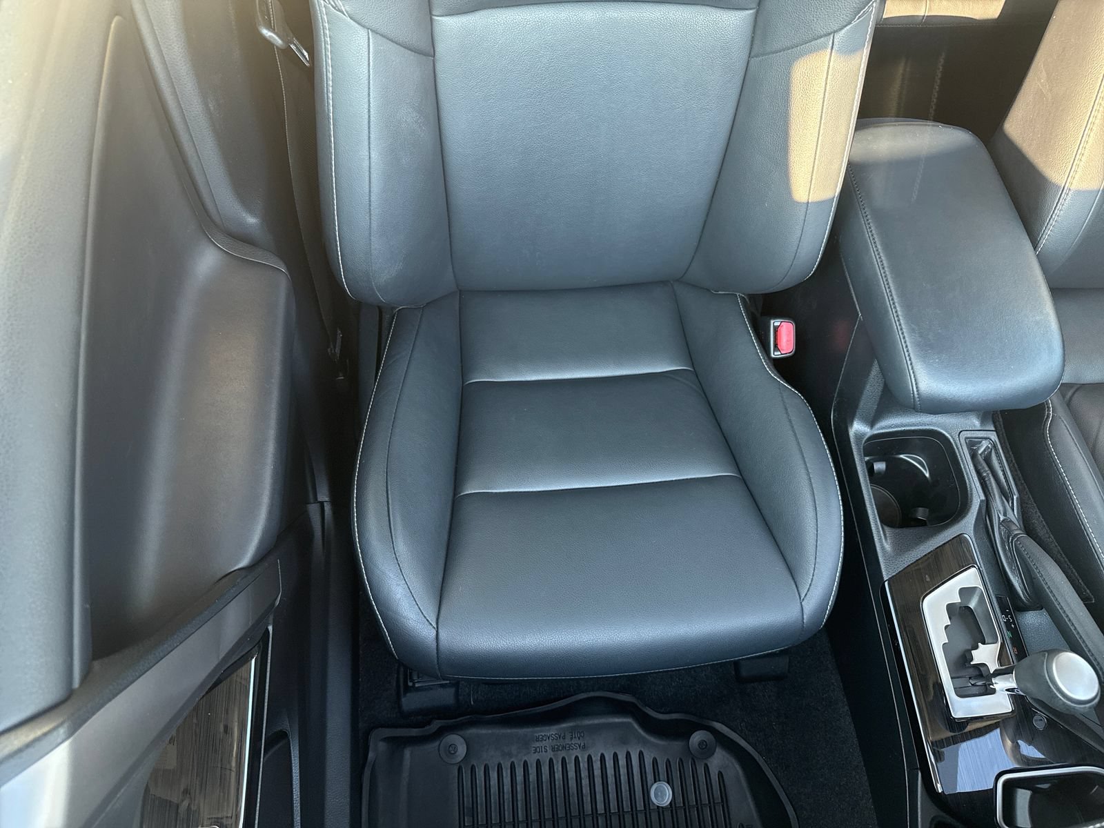 Used 2018 Toyota RAV4 Limited w/ All Weather Liner Package AWD/4WD image 7
