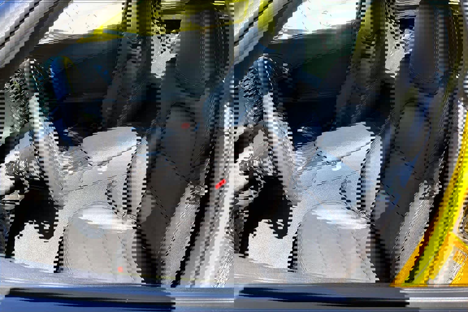 Used 2013 Chevrolet Corvette Coupe image 25