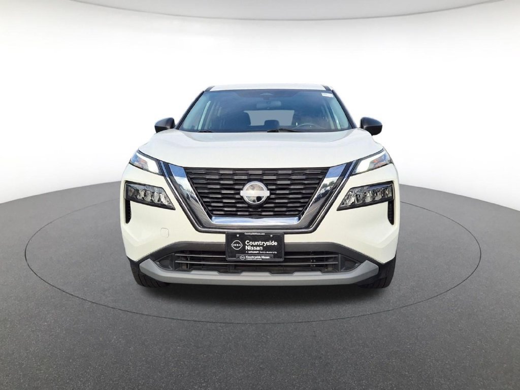 Used 2023 Nissan Rogue S FWD image 2