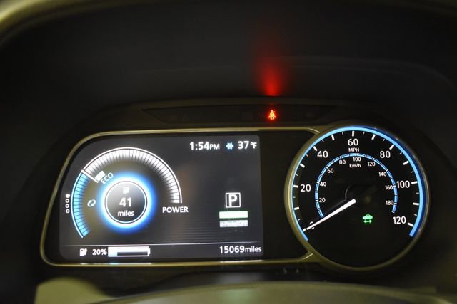 Certified 2025 Nissan Leaf SV Plus image 25