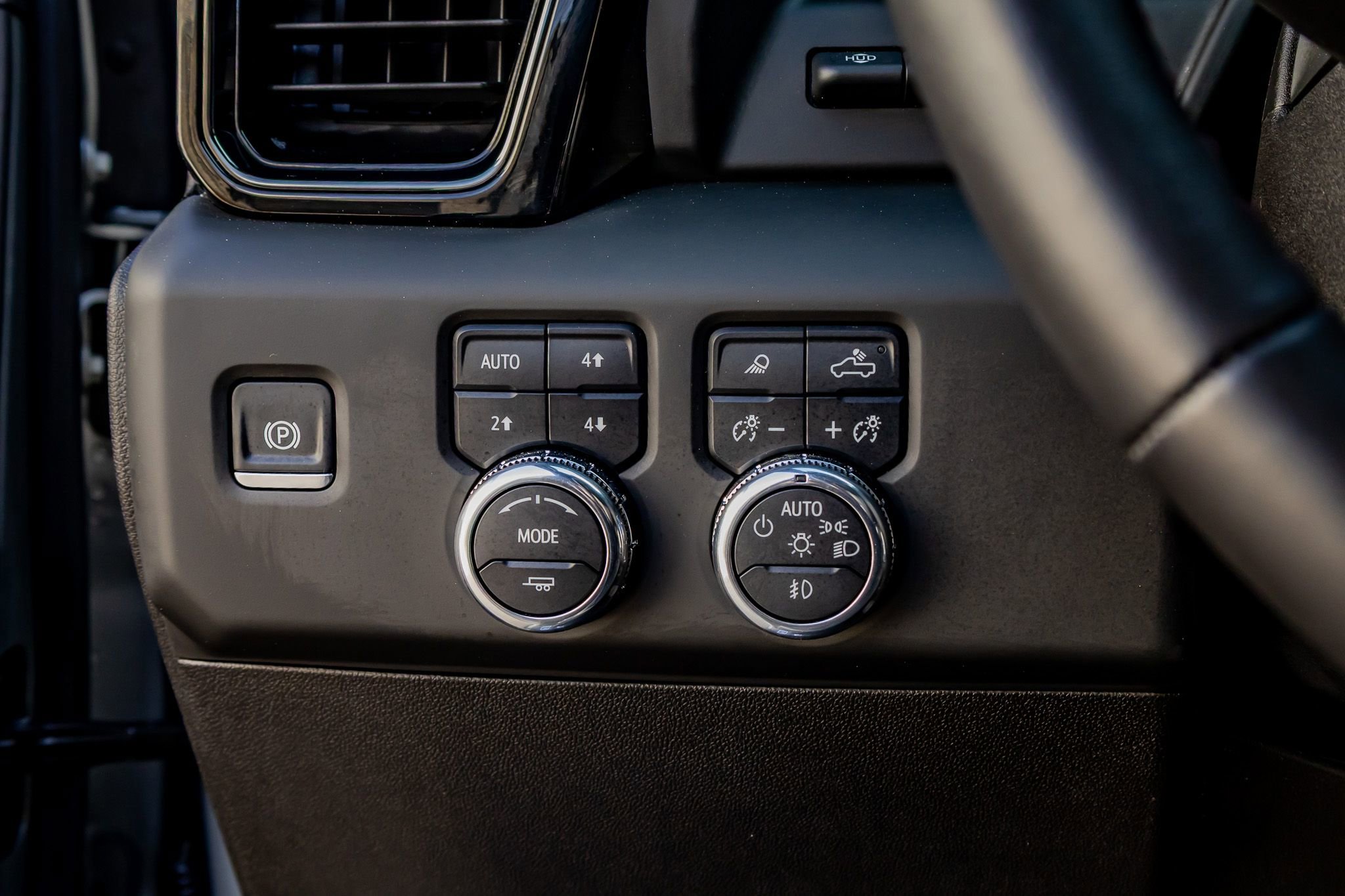 Used 2025 GMC Sierra 2500 AT4X w/ Snow Plow Prep/Camper Package image 22