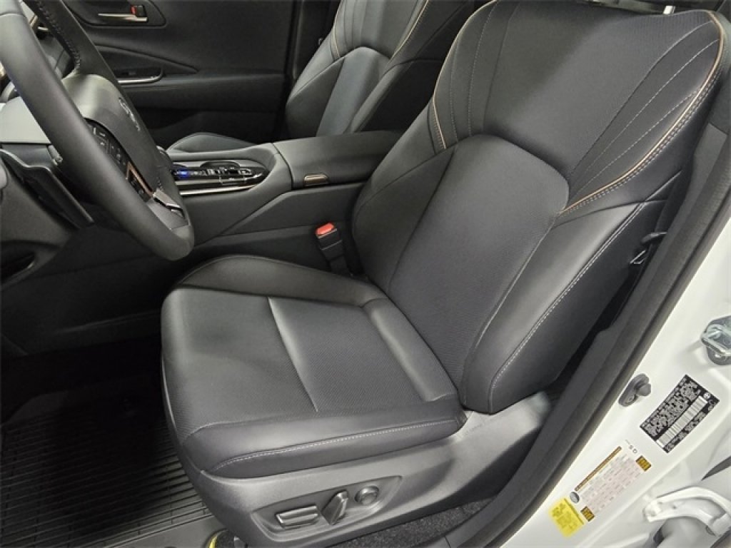 New 2025 Toyota Crown Signia image 24