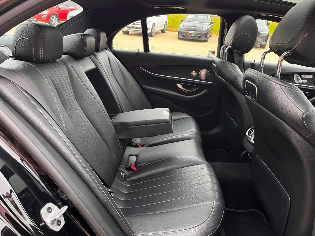 Used 2019 Mercedes-Benz E 300 4MATIC image 23