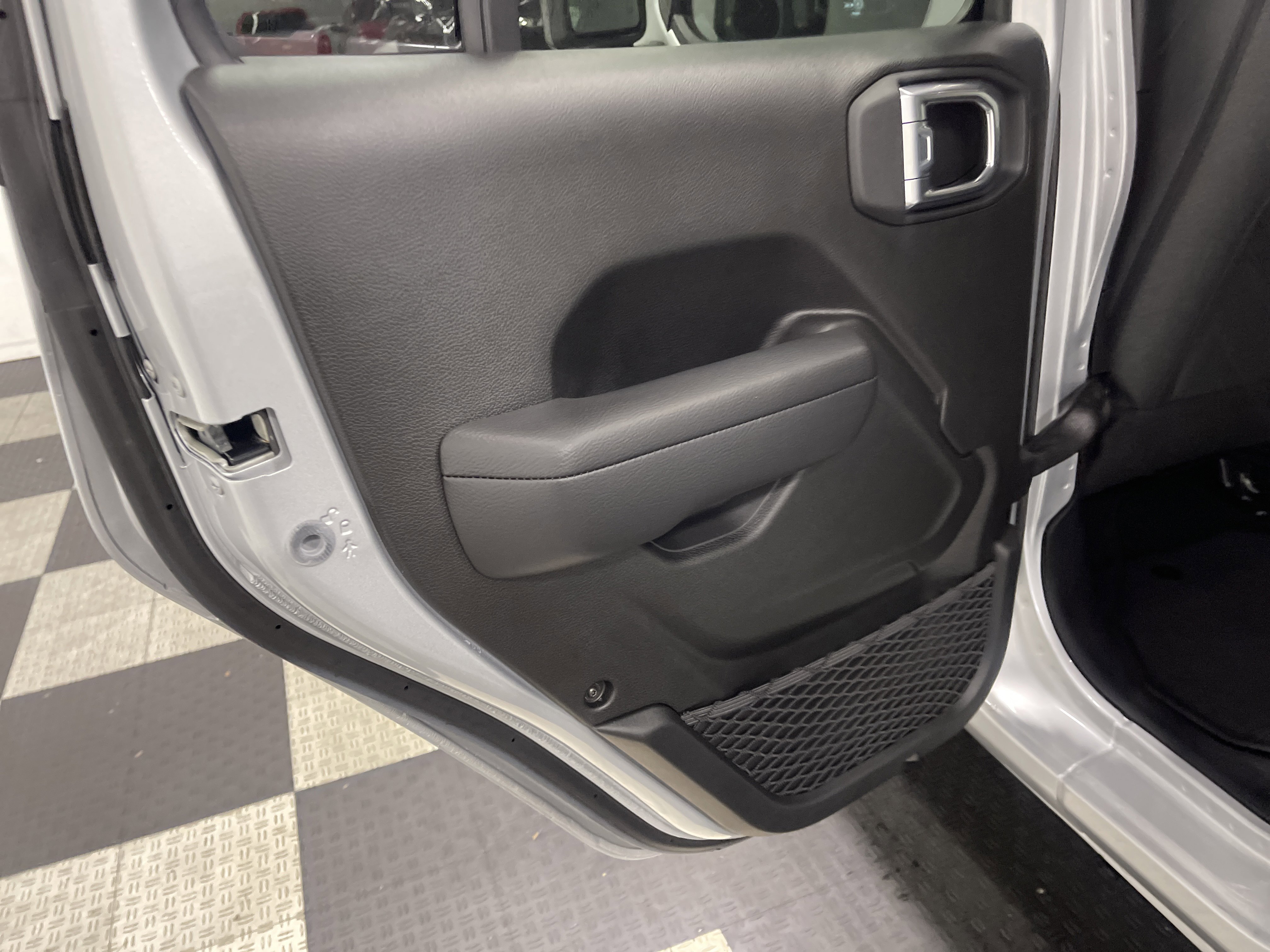 Used 2024 Jeep Gladiator Sport image 15