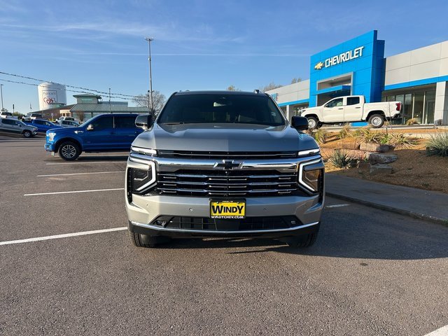 New 2025 Chevrolet Suburban Premier image 3