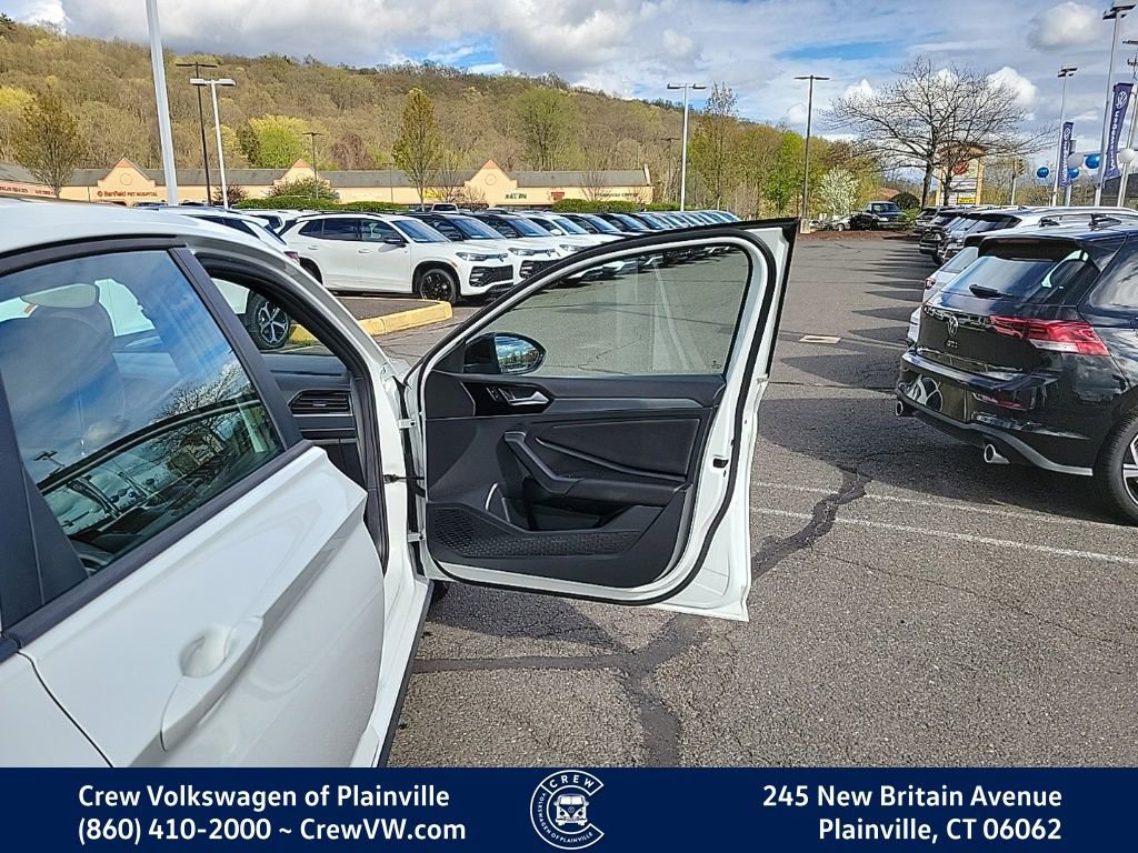 Certified 2021 Volkswagen Jetta GLI Autobahn w/ GLI Autobahn Black Package image 42