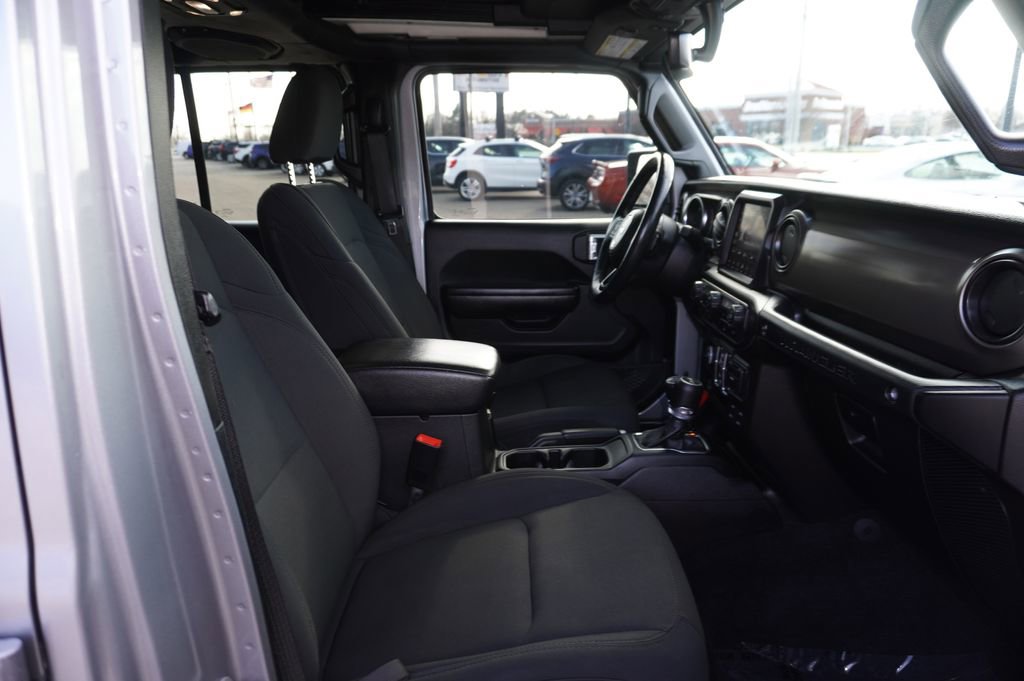 Used 2021 Jeep Wrangler Unlimited Sport image 30