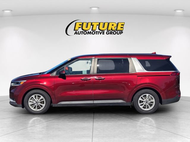 Used 2022 Kia Carnival LX image 7