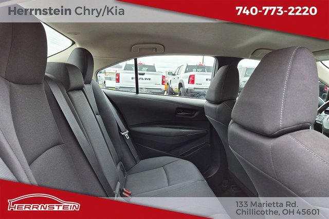 Used 2022 Toyota Corolla LE image 23