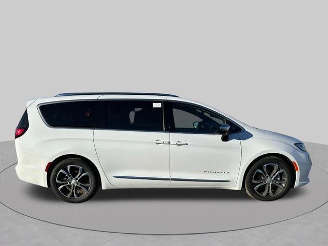 New 2026 Chrysler Pacifica Pinnacle FWD image 2