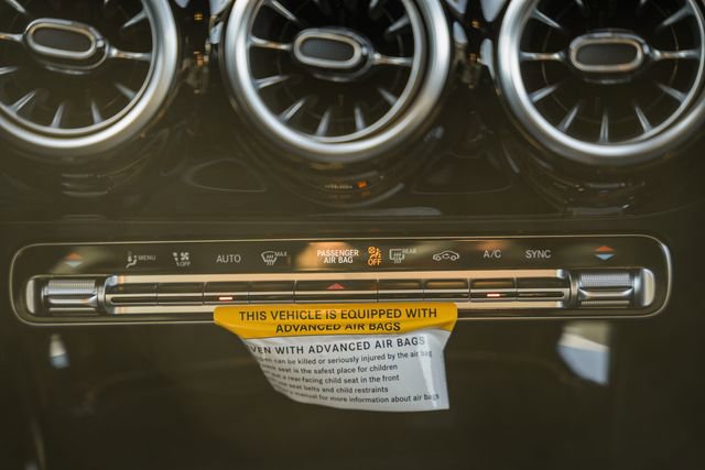 New 2025 Mercedes-Benz CLA 35 AMG 4MATIC image 22