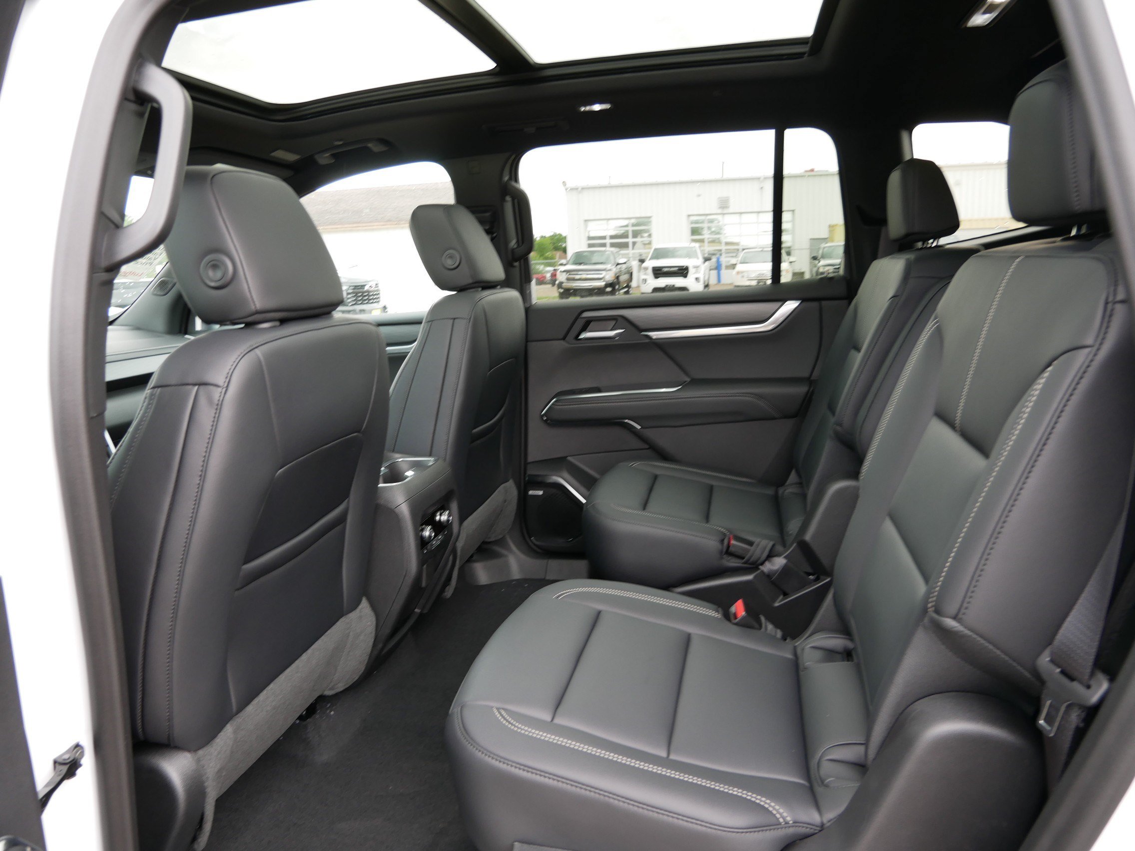 New 2026 GMC Acadia Elevation w/ Black Edition AWD/4WD image 11