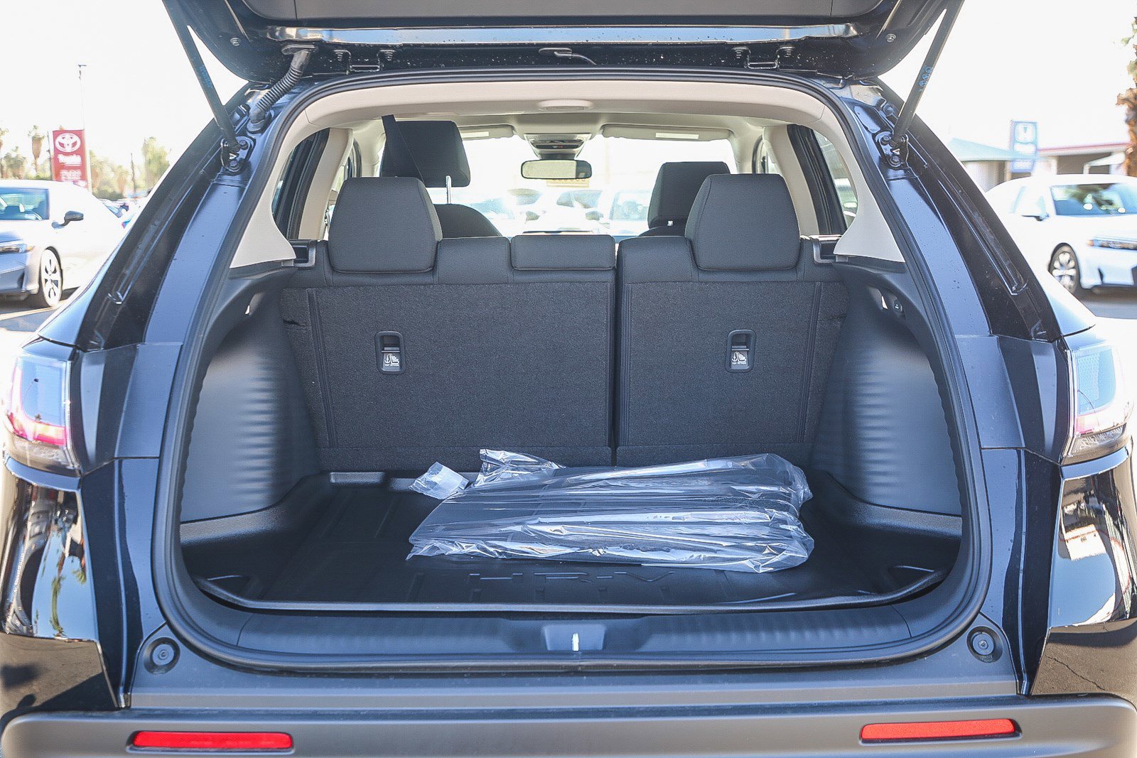 New 2026 Honda HR-V LX image 13