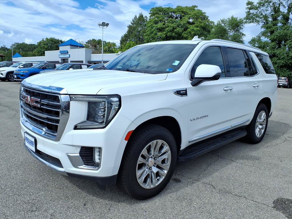 Used 2022 GMC Yukon SLT w/ SLT Premium Package AWD/4WD image 8