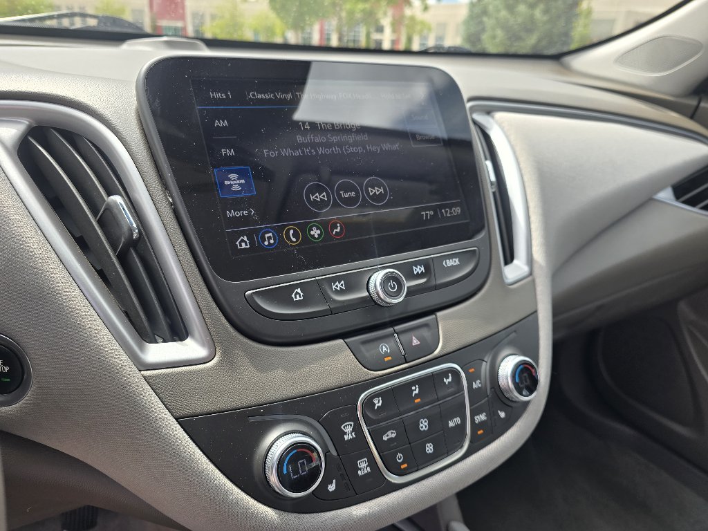 Used 2022 Chevrolet Malibu LT FWD image 20