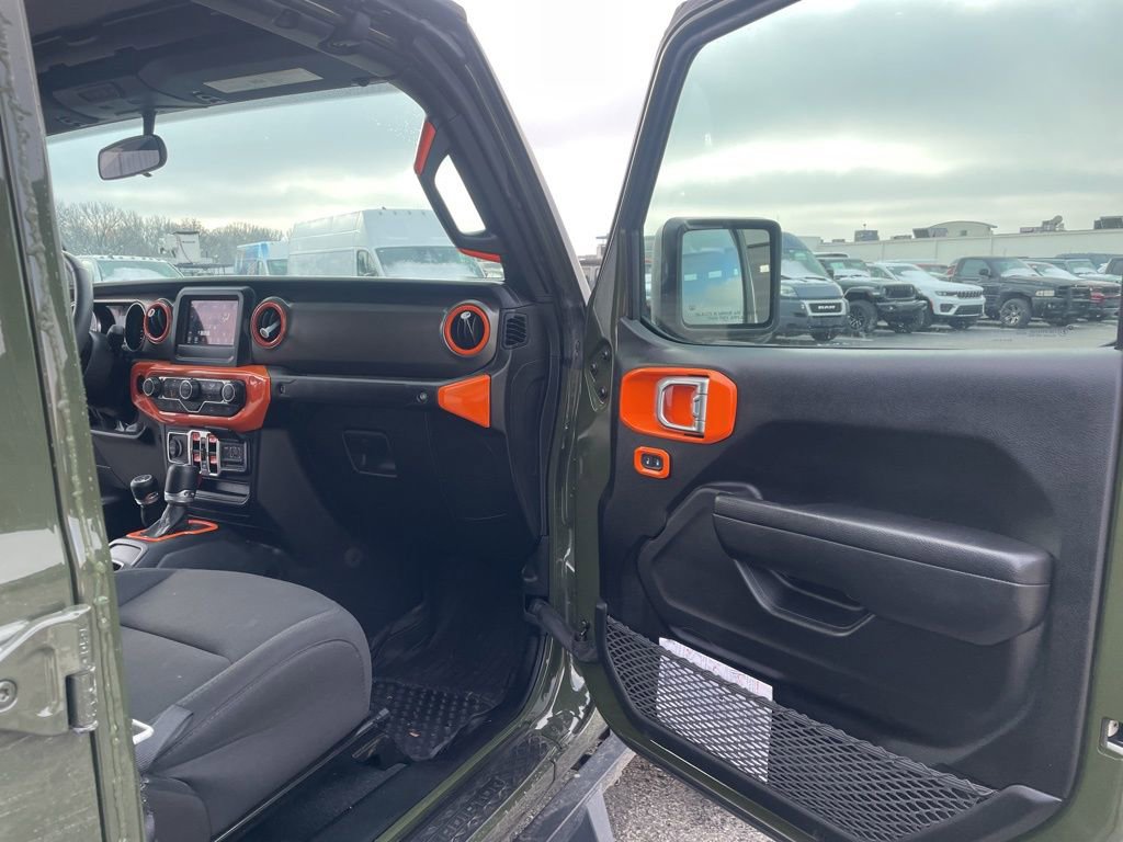 Used 2023 Jeep Gladiator Sport image 44