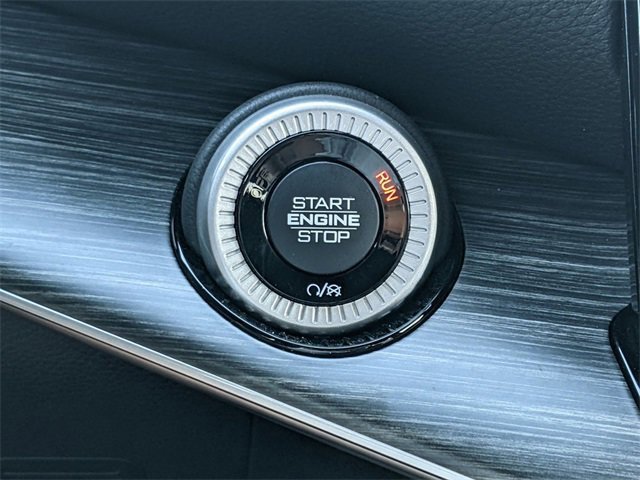 New 2024 Jeep Wagoneer L Series III w/ Premium Group I image 30