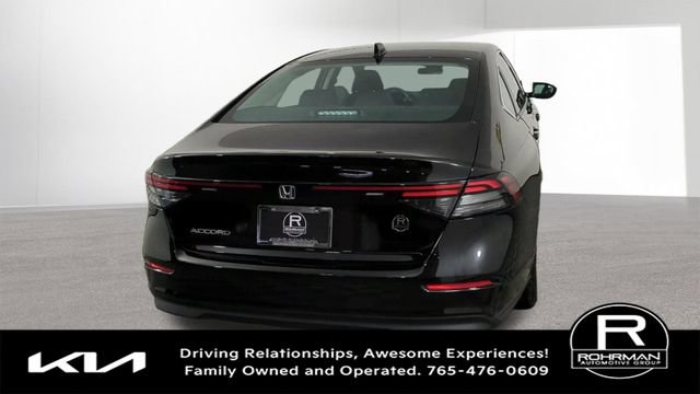 Used 2023 Honda Accord EX image 9