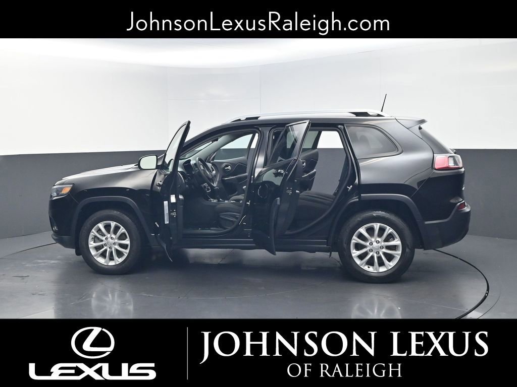 Used 2020 Jeep Cherokee Latitude AWD/4WD image 36