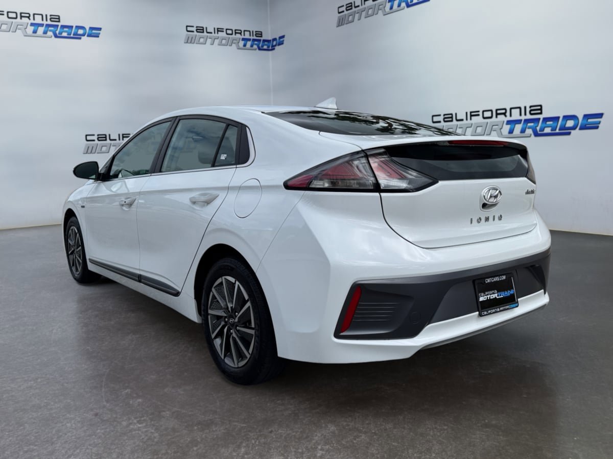 Used 2020 Hyundai Ioniq Limited FWD image 7
