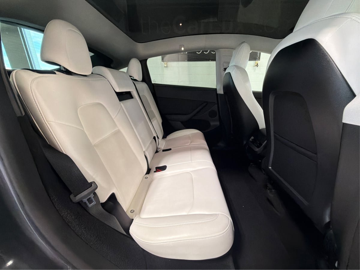 Used 2023 Tesla Model Y Long Range AWD/4WD image 16