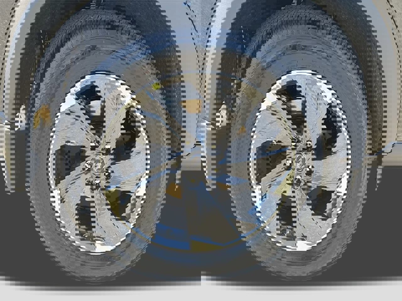 New 2026 Nissan Rogue SV image 7