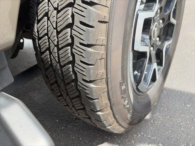 Used 2025 Ford Bronco Outer Banks image 7