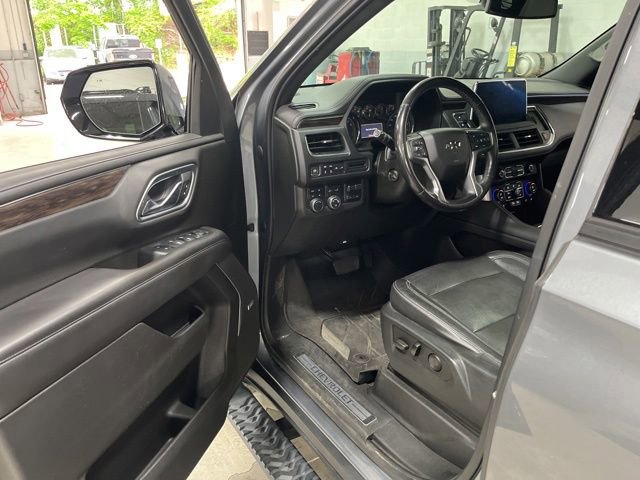 Used 2021 Chevrolet Tahoe Z71 w/ Z71 Signature Package AWD/4WD image 19