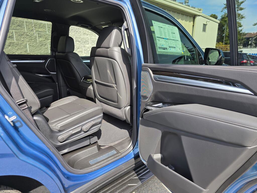 New 2026 Cadillac Escalade 4WD image 19