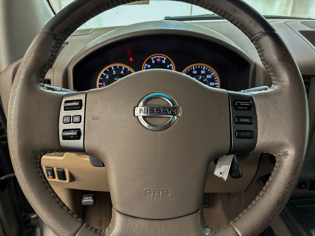 Used 2008 Nissan Titan SE image 11