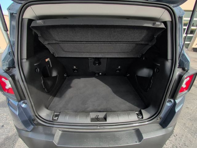 Used 2021 Jeep Renegade Trailhawk w/ Trailer Tow Group AWD/4WD image 16